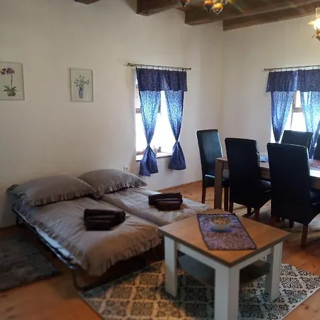 Kiscsermely Vendeghaz * Jósvafő