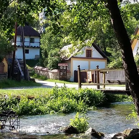 Kiscsermely Vendeghaz Jósvafő