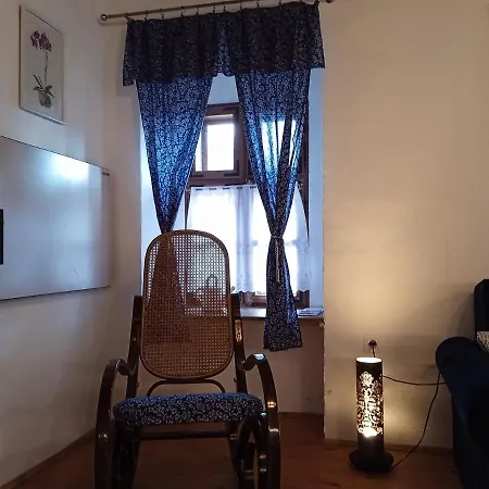 Kiscsermely Vendeghaz Tatil Evi *