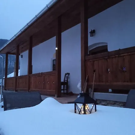 Kiscsermely Vendeghaz *