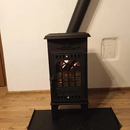 Kiscsermely Vendeghaz *