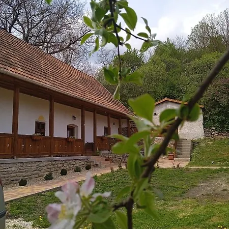 Kiscsermely Vendeghaz Jósvafő