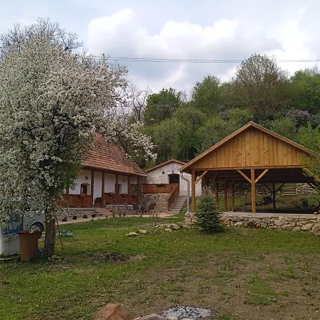 Kiscsermely Vendeghaz * Jósvafő