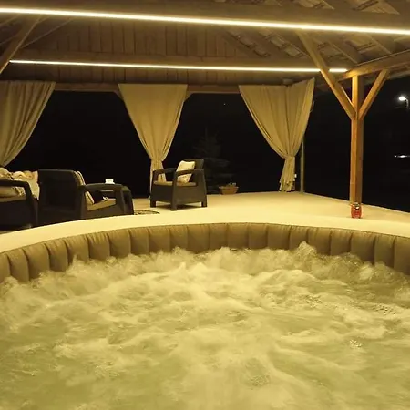 Kiscsermely Vendeghaz * Jósvafő