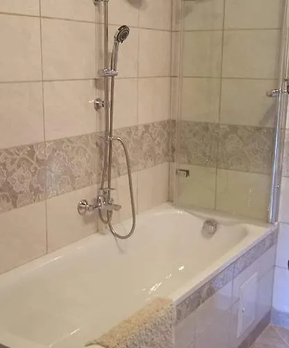 Kiscsermely Vendeghaz 度假居 Jósvafő